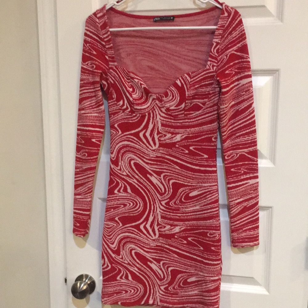 Zara size Medium dress fitted look stretch material